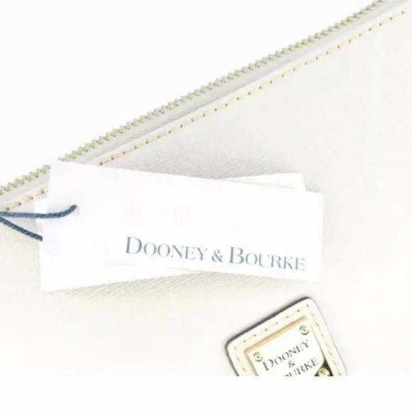 🔥🔥🔥 beautiful Dooney and Bourke bag beige/white color NWT